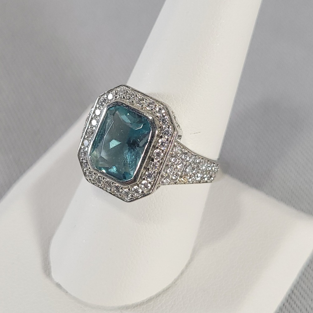 LNT Halo Ring Womens Size 8.75 Silver Aqua Emerald Cut Glass Pave Statement